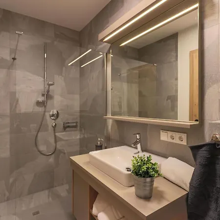 Kitzbueheler Alpenlodge A2 Und A3 * 米特西尔